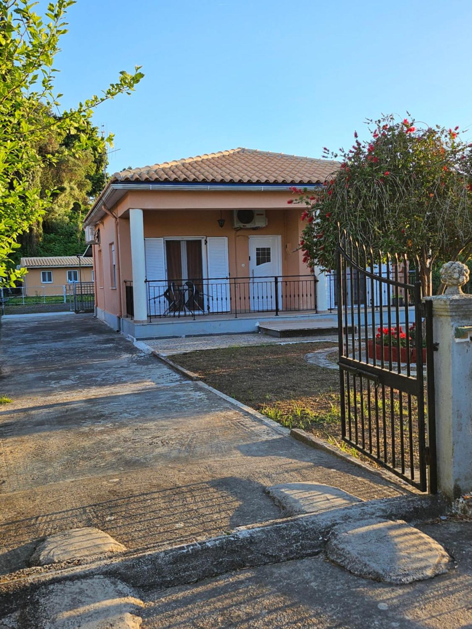 House With Yard Villa Alykes Potamou Exteriör bild